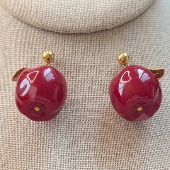 Vintage Avon Red Lucite Apple A Day Dangle Earrings Gold Tone - Picture 2 of 6